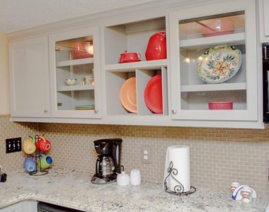 10114 Kirkvale Drive - Photo Thumbnail 3