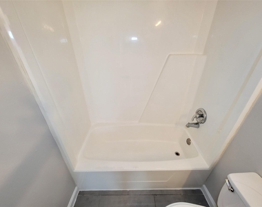 8530 Quail Burg Lane - Photo Thumbnail 18