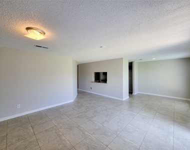 8530 Quail Burg Lane - Photo Thumbnail 6