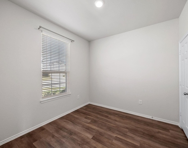 25411 Farmstead Prairie Place - Photo Thumbnail 11