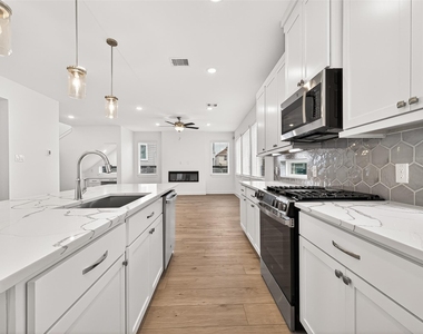 21227 Teal Lovegrass Lane - Photo Thumbnail 14