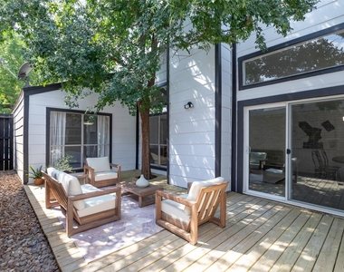2019 Wilcrest Drive - Photo Thumbnail 19