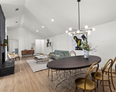 2019 Wilcrest Drive - Photo Thumbnail 4