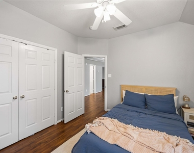 3711 Hill Family Lane - Photo Thumbnail 24