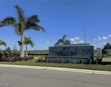 28521 Sweet Meadow Drive - Photo Thumbnail 1