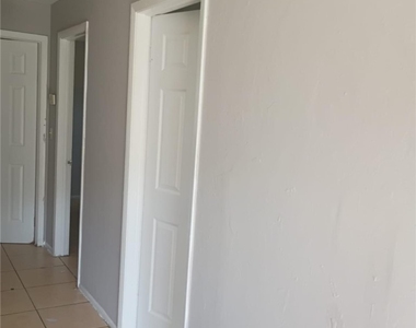 4038 Washington Avenue - Photo Thumbnail 1