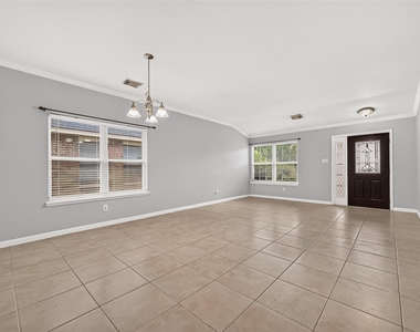 3223 Legends Creek Drive - Photo Thumbnail 3