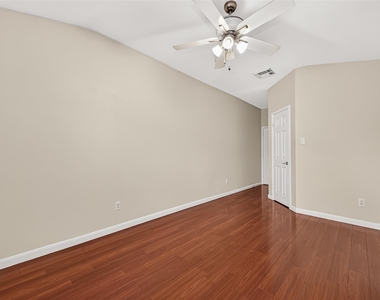 3223 Legends Creek Drive - Photo Thumbnail 15