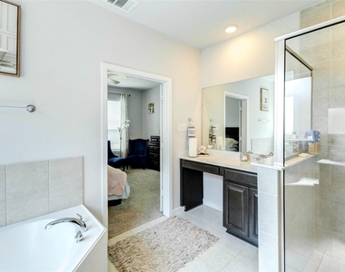 27985 Seger Bend Trail - Photo Thumbnail 10