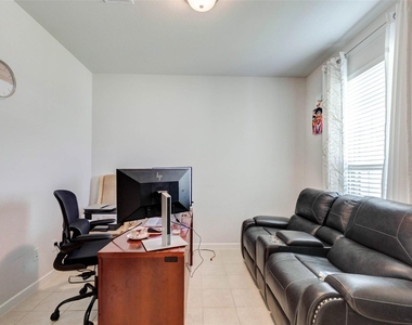 27985 Seger Bend Trail - Photo Thumbnail 3