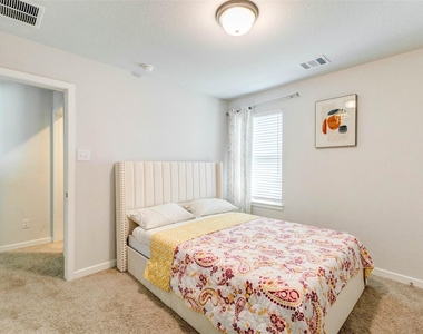 27985 Seger Bend Trail - Photo Thumbnail 17