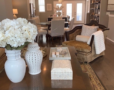 9303 Bauer Vista Drive - Photo Thumbnail 3