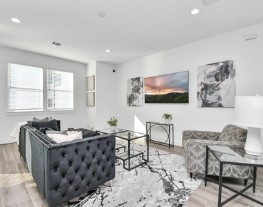 9006 Laverne Laurel Lane - Photo Thumbnail 21