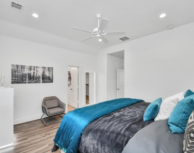 9006 Laverne Laurel Lane - Photo Thumbnail 25