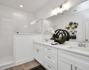 9006 Laverne Laurel Lane - Photo Thumbnail 29