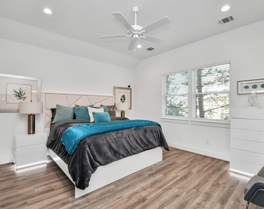 9006 Laverne Laurel Lane - Photo Thumbnail 24
