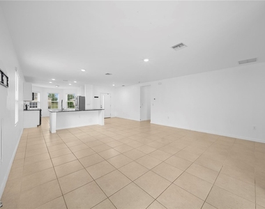 10464 Canal Brook Lane - Photo Thumbnail 4