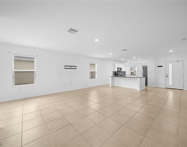 10464 Canal Brook Lane - Photo Thumbnail 3