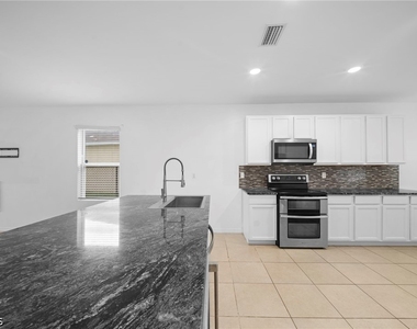 10464 Canal Brook Lane - Photo Thumbnail 10