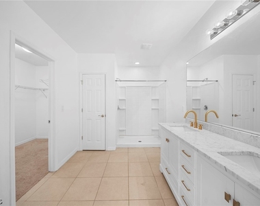 10464 Canal Brook Lane - Photo Thumbnail 18