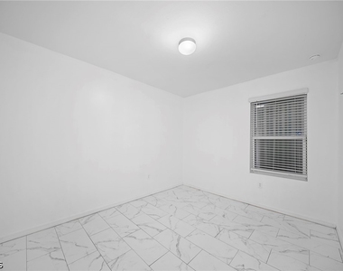 10464 Canal Brook Lane - Photo Thumbnail 11