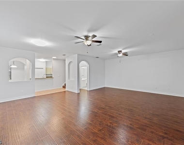 14764 Pinnacle Place - Photo Thumbnail 7