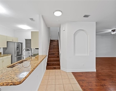14764 Pinnacle Place - Photo Thumbnail 6