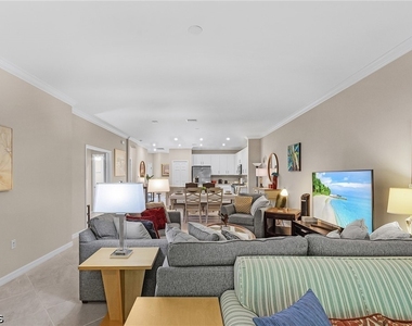 15120 Cortona Way - Photo Thumbnail 11