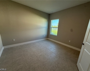 2714 47th Street W - Photo Thumbnail 18