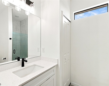 619 Cultural Park Boulevard S - Photo Thumbnail 10
