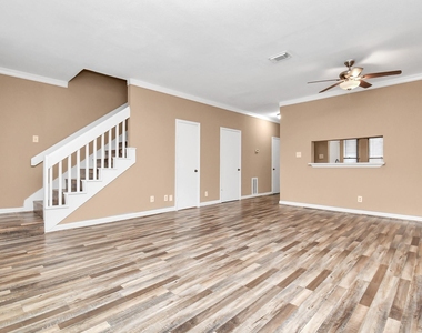 12400 Brookglade Circle - Photo Thumbnail 16