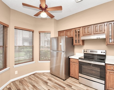 12400 Brookglade Circle - Photo Thumbnail 13
