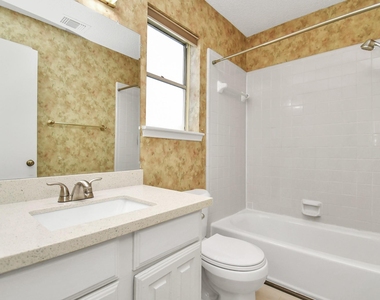 12400 Brookglade Circle - Photo Thumbnail 25