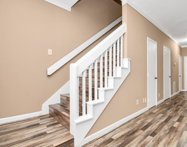 12400 Brookglade Circle - Photo Thumbnail 17