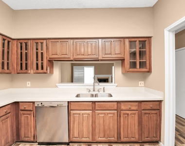 12400 Brookglade Circle - Photo Thumbnail 11