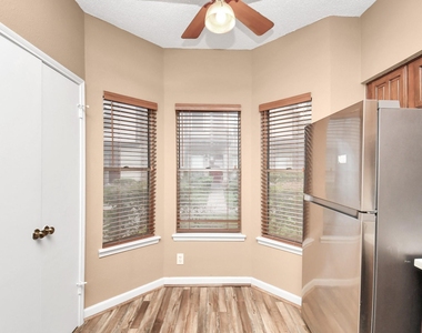 12400 Brookglade Circle - Photo Thumbnail 14