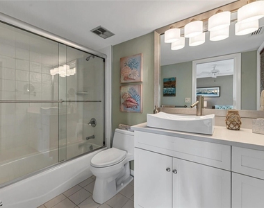 995 9th Avenue S - Photo Thumbnail 5