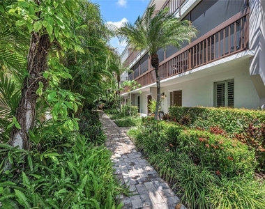 995 9th Avenue S - Photo Thumbnail 16