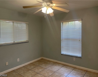 531 Sw 36th Street - Photo Thumbnail 5