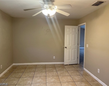 531 Sw 36th Street - Photo Thumbnail 12