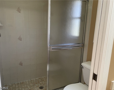 531 Sw 36th Street - Photo Thumbnail 14