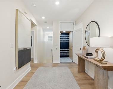 26380 Coco Cay Circle - Photo Thumbnail 4