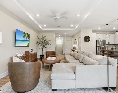 26380 Coco Cay Circle - Photo Thumbnail 10