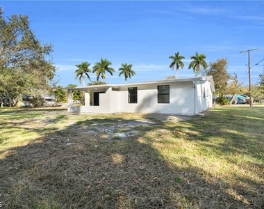 356 New York Drive - Photo Thumbnail 32