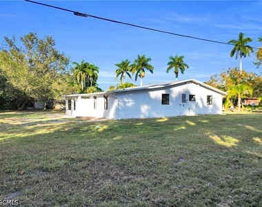 356 New York Drive - Photo Thumbnail 33