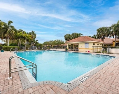 9028 Aegean Circle - Photo Thumbnail 12