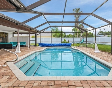 1721 Se 6th Lane - Photo Thumbnail 19
