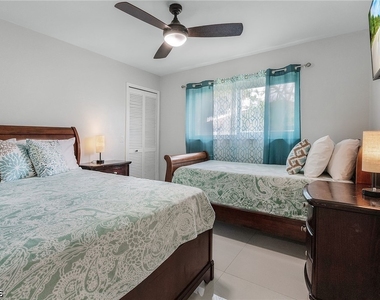 1721 Se 6th Lane - Photo Thumbnail 13