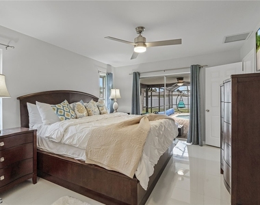 1721 Se 6th Lane - Photo Thumbnail 35