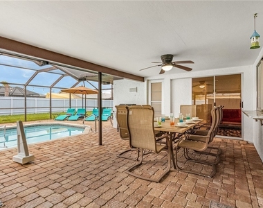 1721 Se 6th Lane - Photo Thumbnail 23